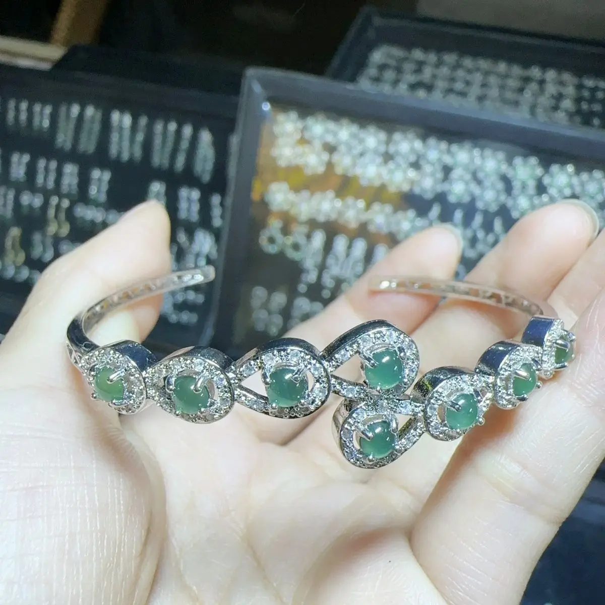 

Natural A jadeite ice blue egg surface bracelet