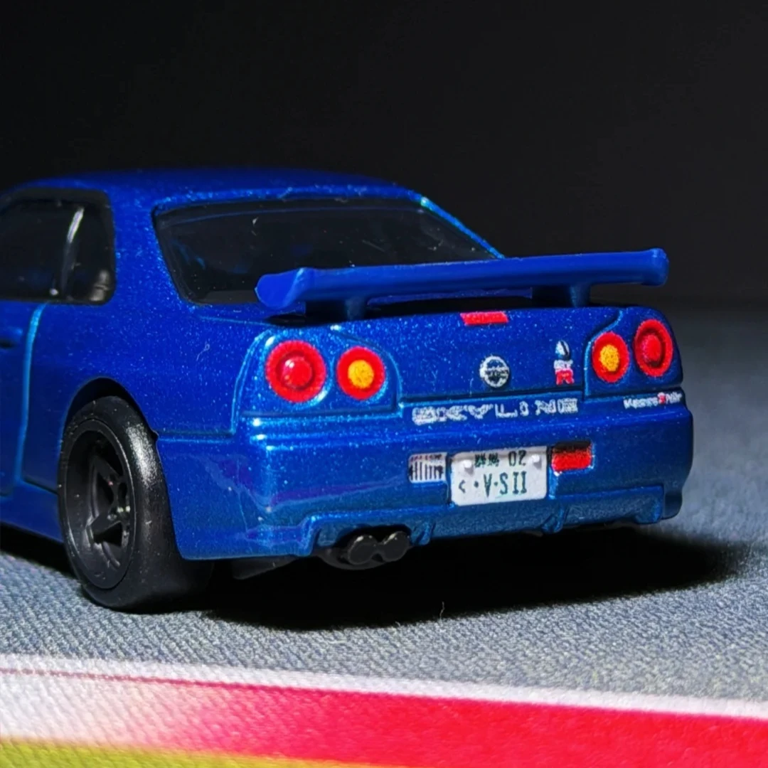 Hot Wheels Premium Timeless Icons Nissan Skyline GT-R Car Culture 1:64 Scale Diecast Car Model Collectible Alloy Vehicle Toy