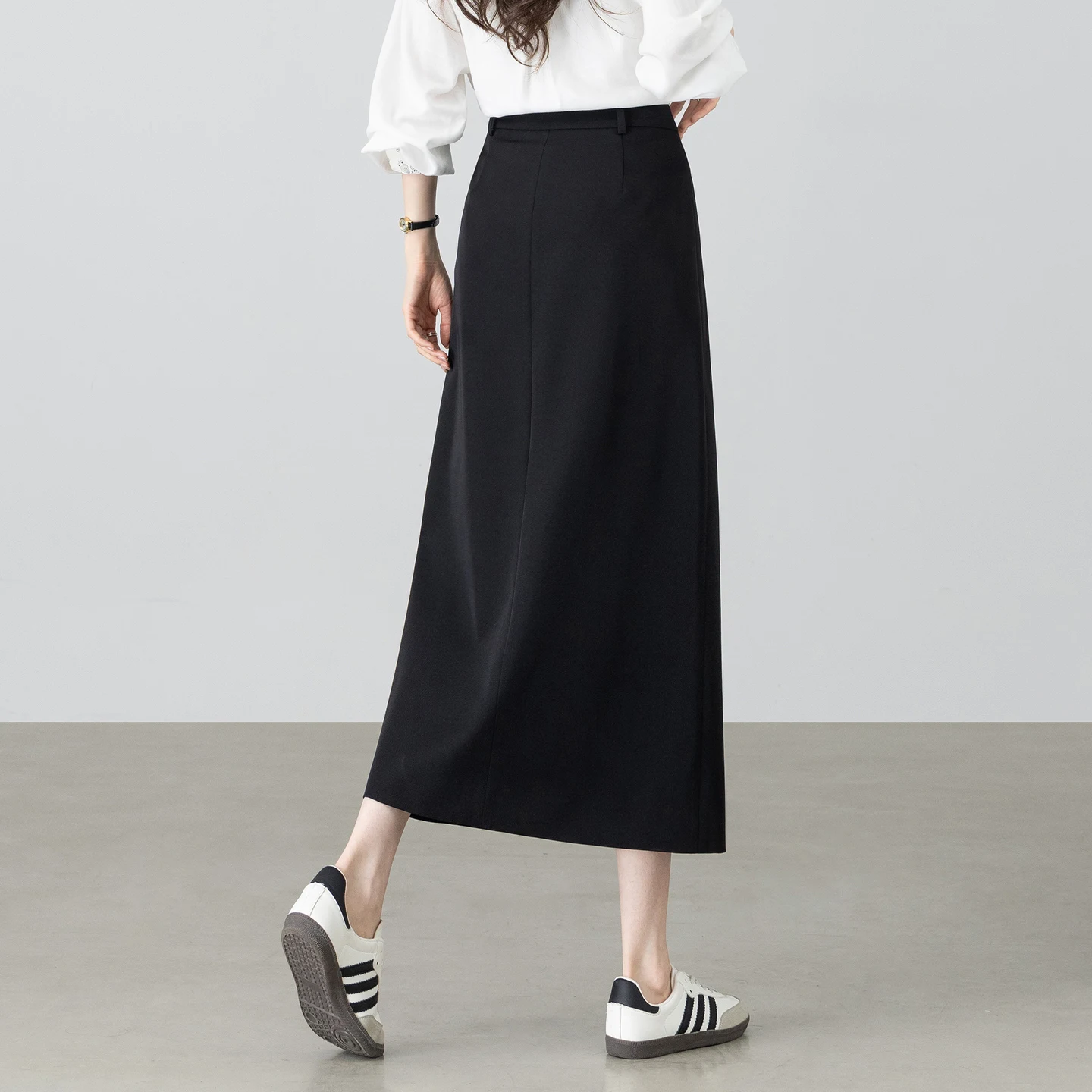 SENTUBILA Black Commute Suit Skirt Women 2026 Summer Symmetric Faux Pocket Casual Slit Straight Skirt Ladies Bottom 163QF8440X