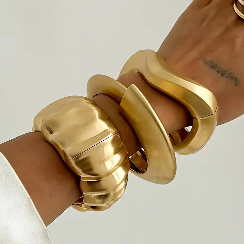 Ingemark Kreative Punk Matte Metall Frühling Armreifen Frauen Hip Hop Geometrische Chunky Armbänder Männer Schmuck Pulseras Neue Jahr Geschenk