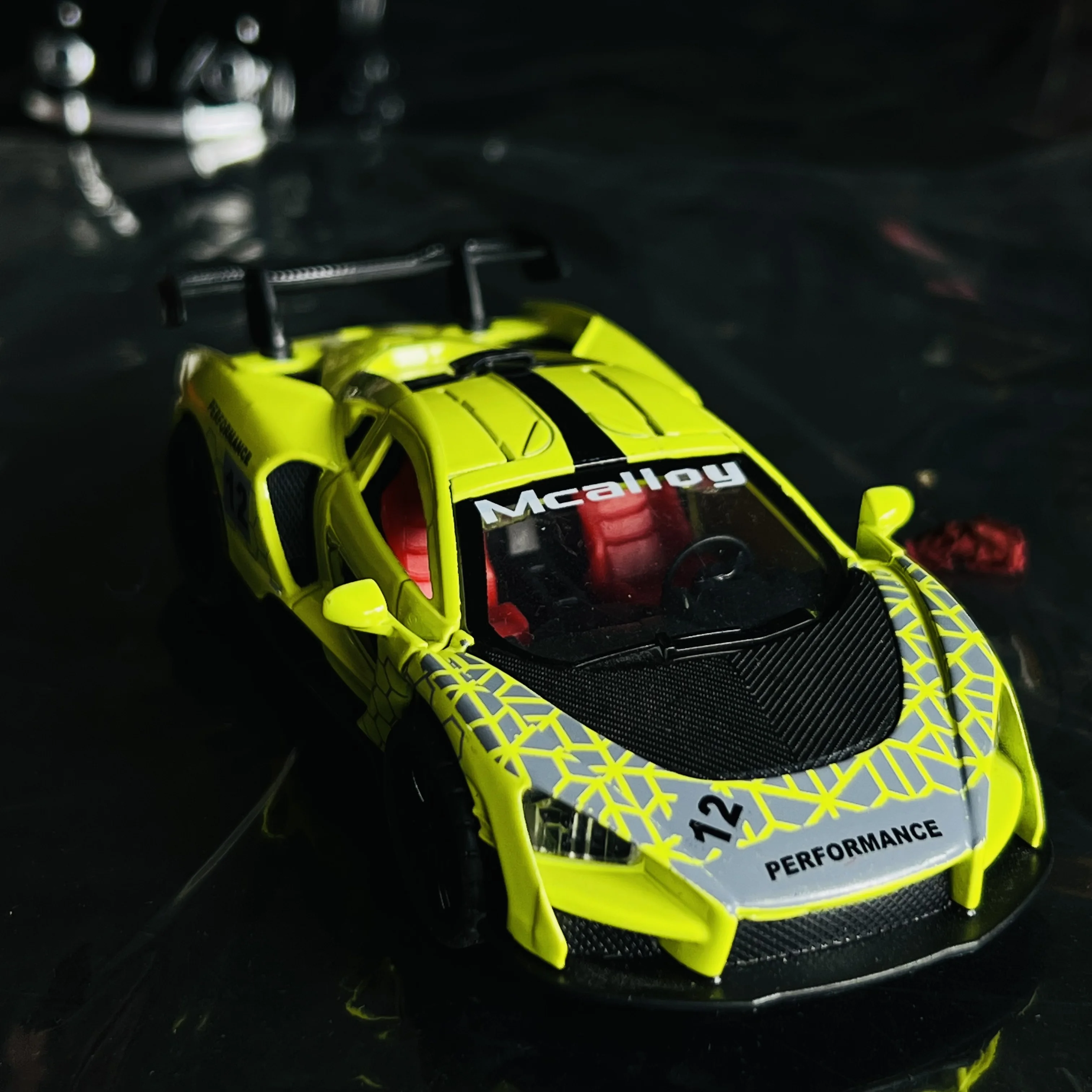 محاكاة سبيكة سوبر بارد سيارة رياضية معدنية رائعة سيارة صغيرة الجمود سيارة لعبة أطفال نموذج سيارة