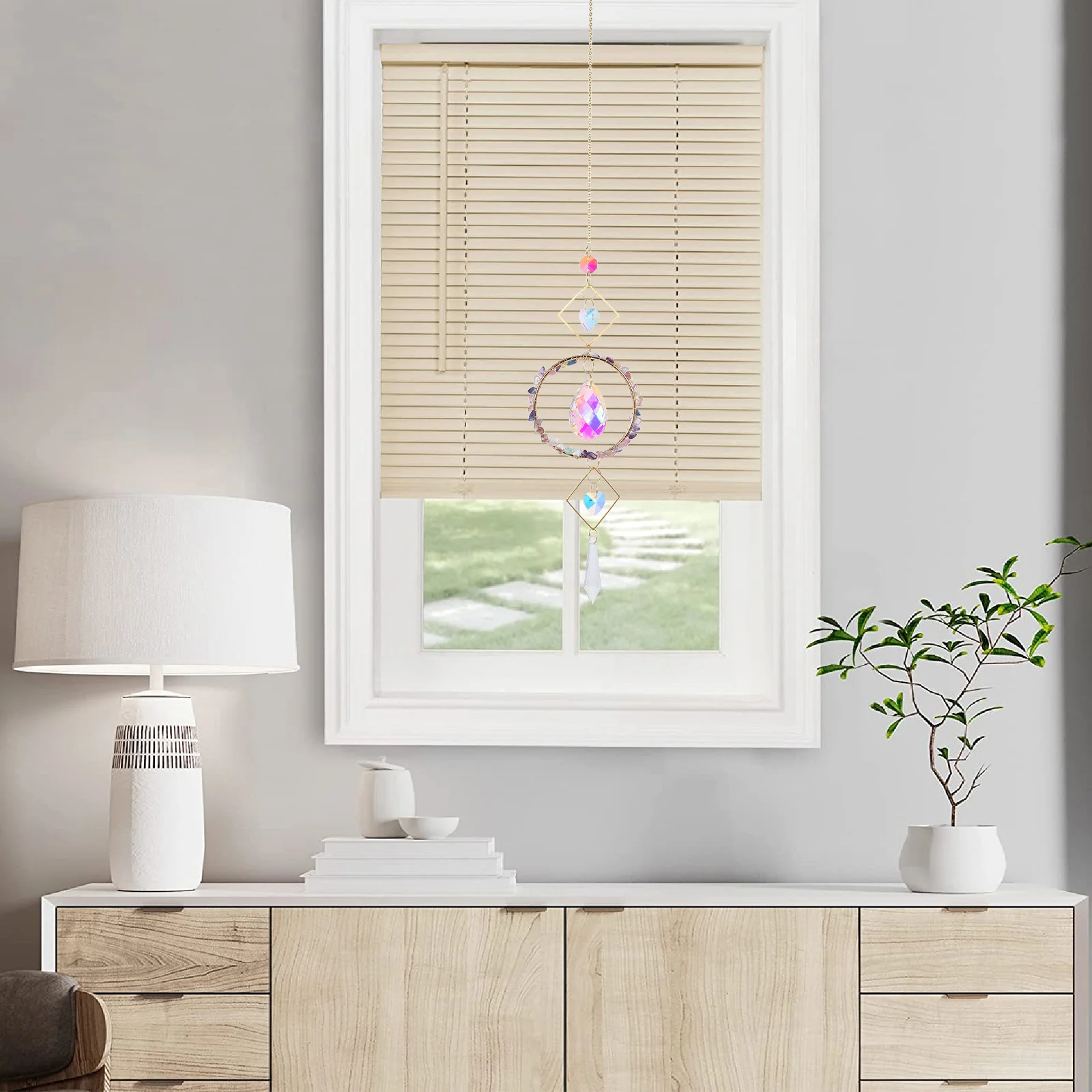 

Crystal Hanging Ornament Sun Catcher for Windows Delicate Hanging Decoration Garden Prism Indoor Window Sun Catcher for Windows