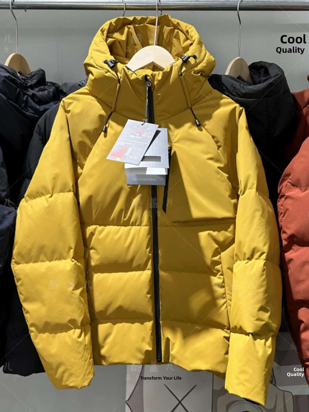 

High-End Outdoor Thickened Winter Unisex Couple Heat Retention Warm Three-Proof Hooded down Jacket Fashionable Urban Style