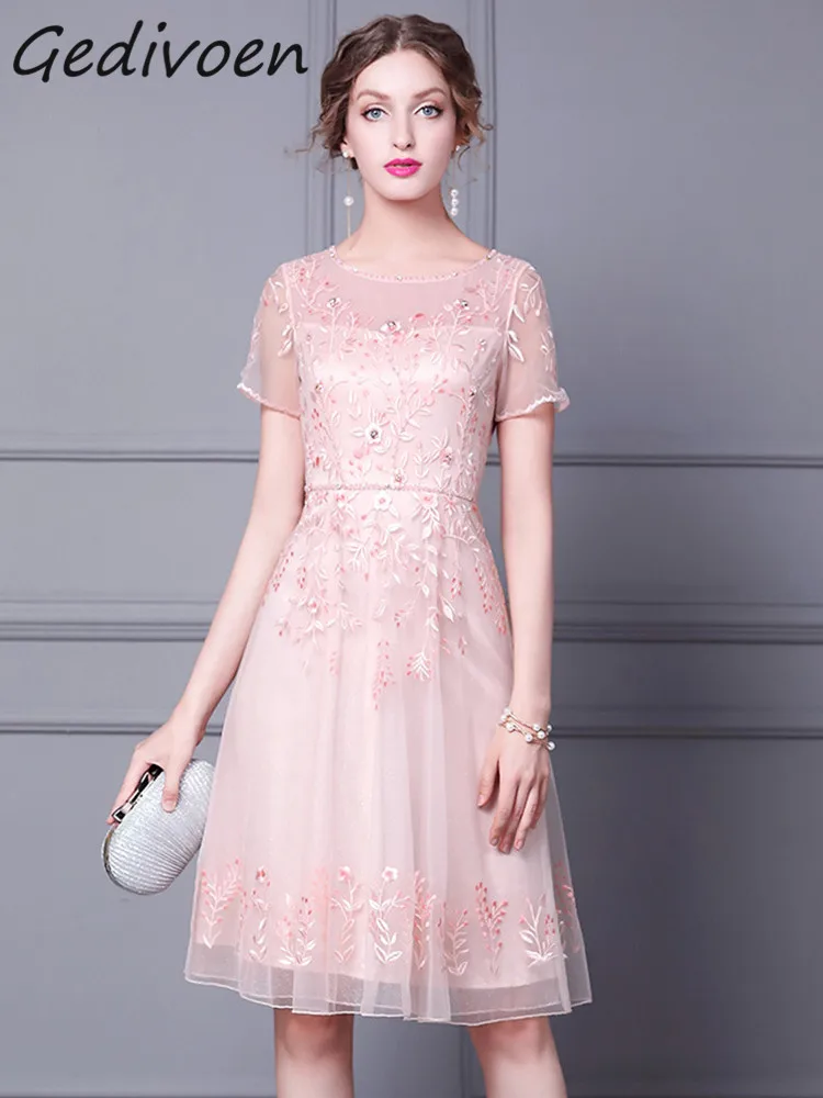 

Gedivoen Summer Fashion Runway Elegant Pink Party Dress Women O-Neck Beading Diamond High Waist Slim Mesh Embroidery Midi Dress