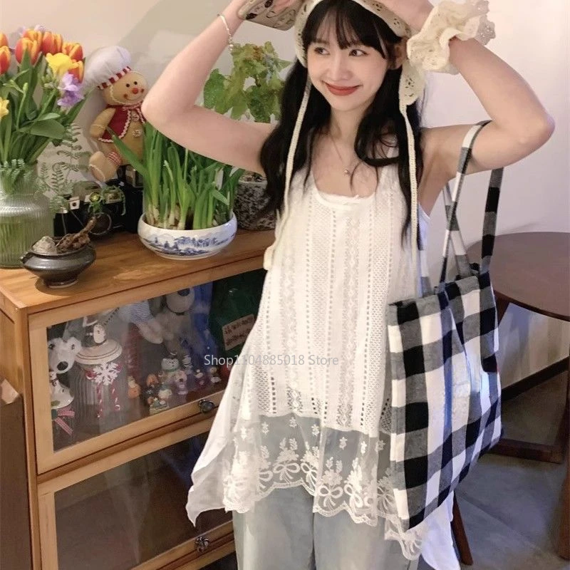 

Sweet Cute Girl Lace Vest Y2k Aesthetic Women Summer Harajuku Embroidery Flower Sleeveless Camisole Grunge Hollow Out White Top