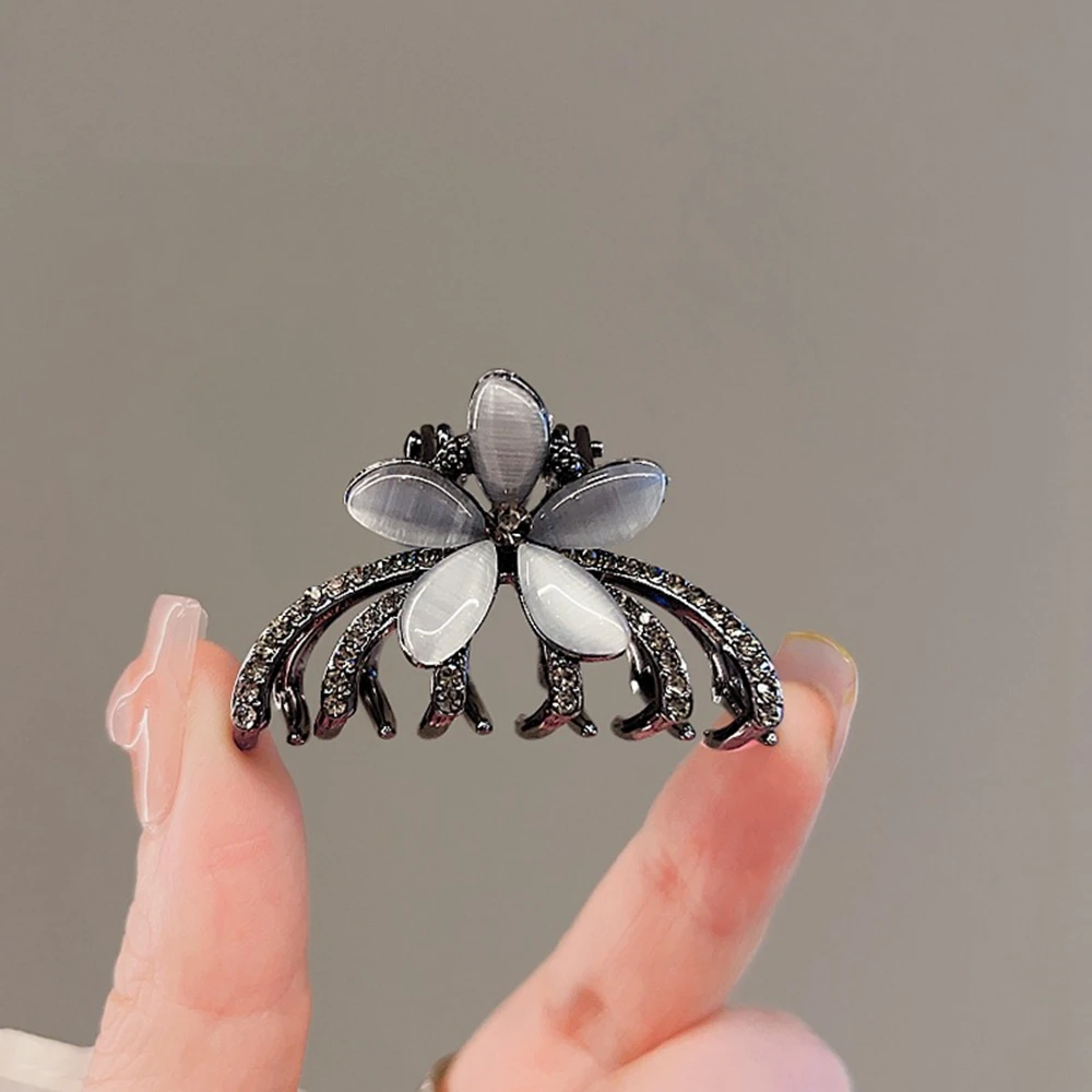 

Rhinestone Glazed Flower Hair Clip Black Color High end Hal tied Hair Claw Back Head Women's Exquisite Hair Accessories