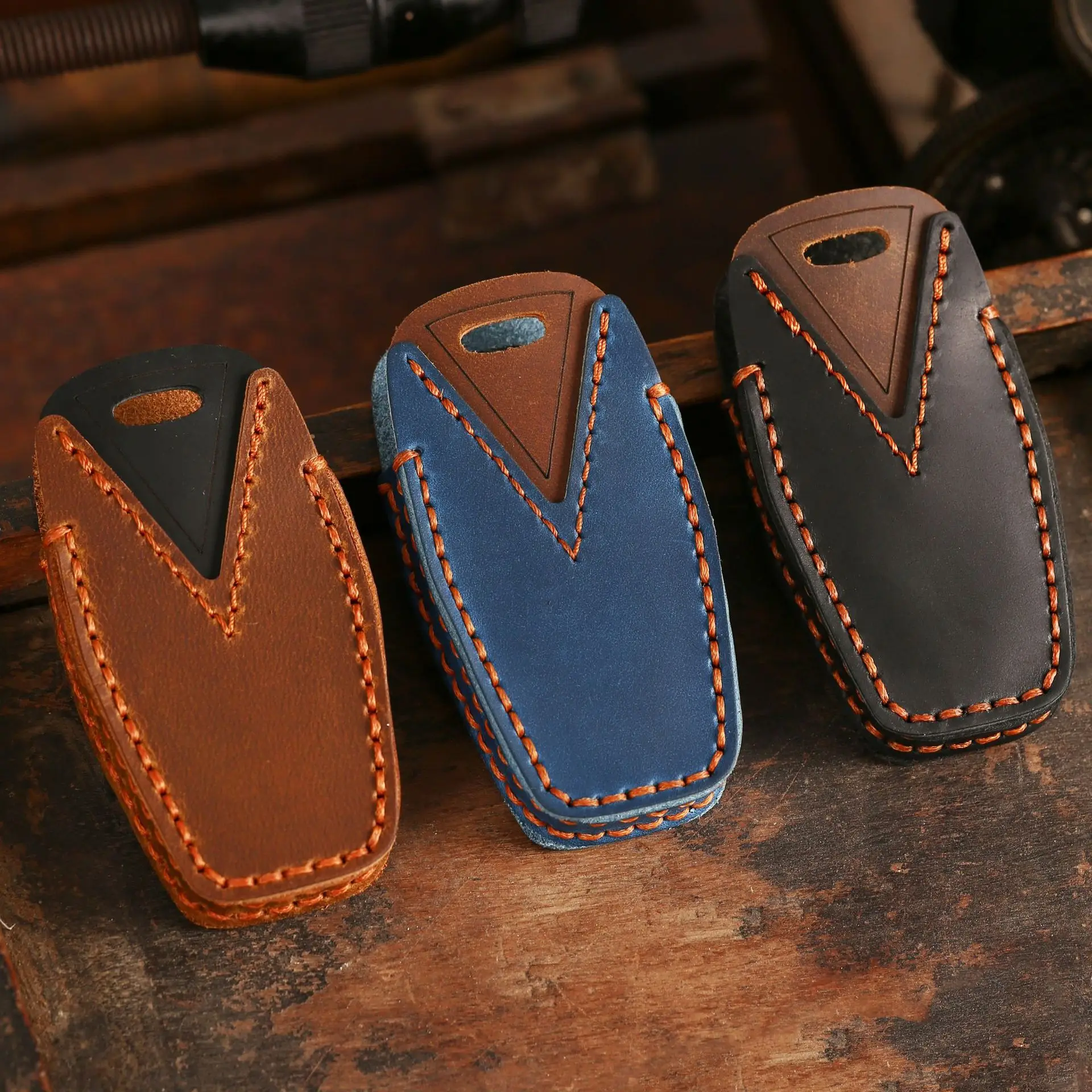 2/3/4 Bottons Leather Car Key Case Fob Shell Keychian for 2022 2023 Mitsubishi Outlander Car Smart Key Remote Cover Accessories view 4