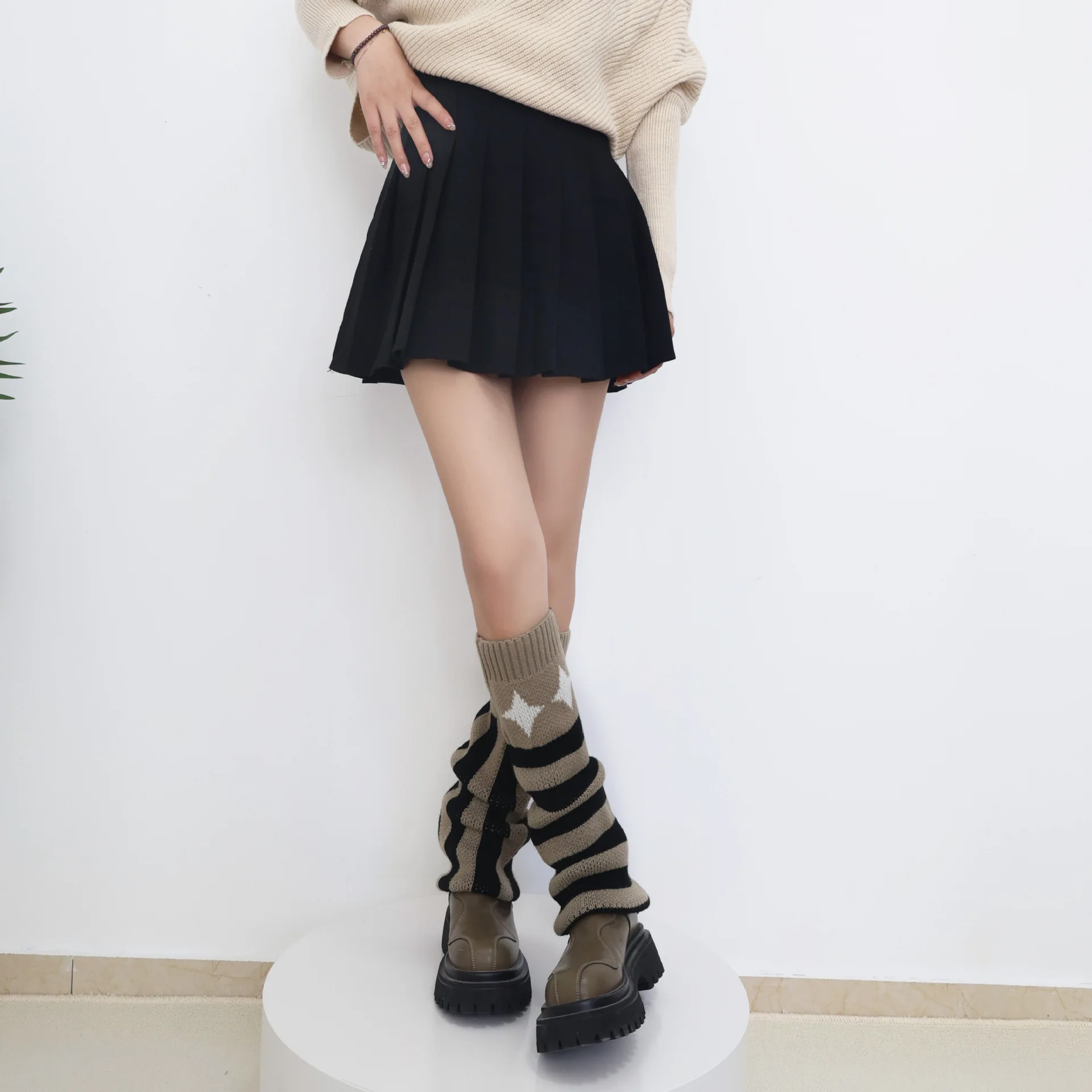 Autumn Winter New Retro Pile Socks Women's American Trendy Cool Irregular Knitted Foot Covers Wide-leg Striped Leg Warmers Gift