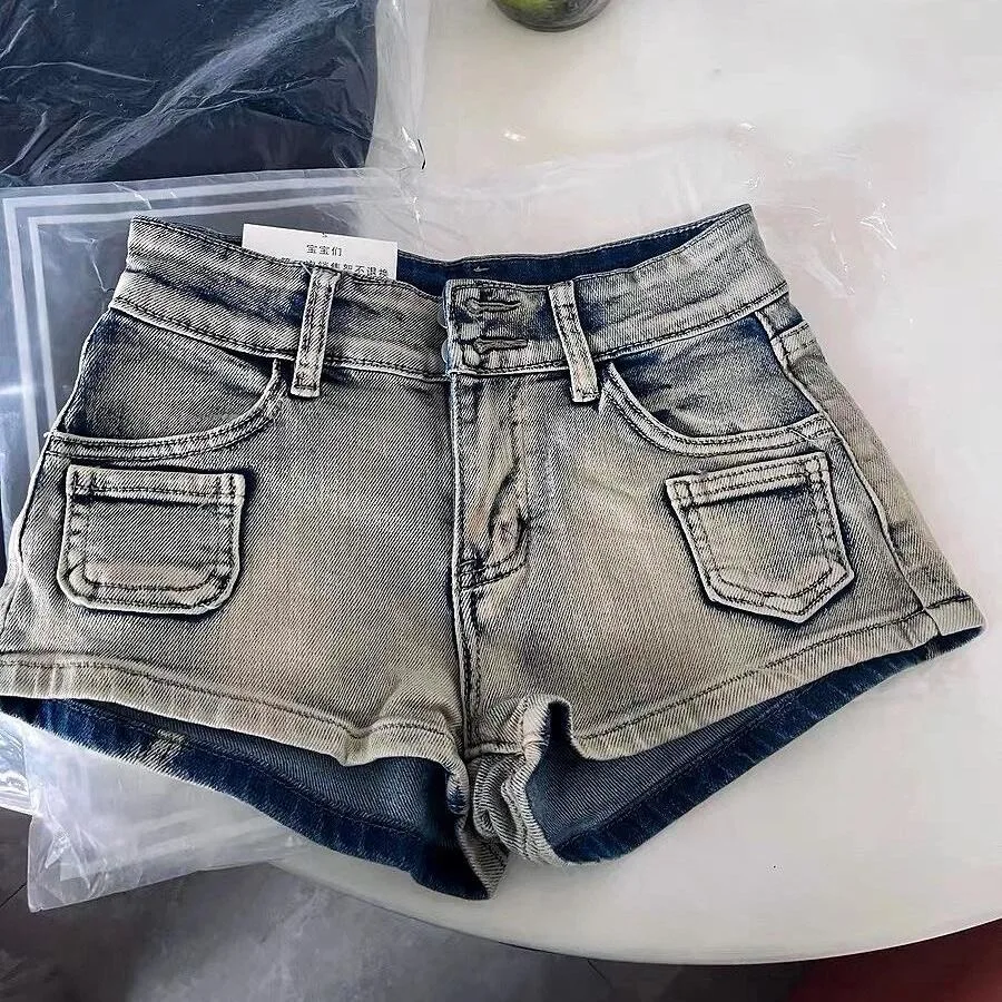 

2026 New Women's Retro Mini Super Denim Shorts Low-rise Tight Y2k Booty Shorts Hot Pants