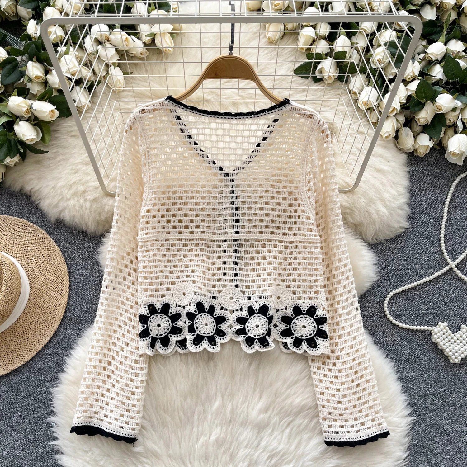 Floral Crochet Top Long Sleeve Sheer Open Knit Button Up Crop Blouse Women Teengirl Spring Summer Fairycore Boho Vacation Outfit
