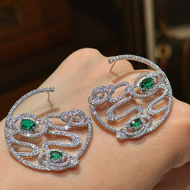 

Light Luxury Zircon Fringed Elegant Long Temperament Earrings