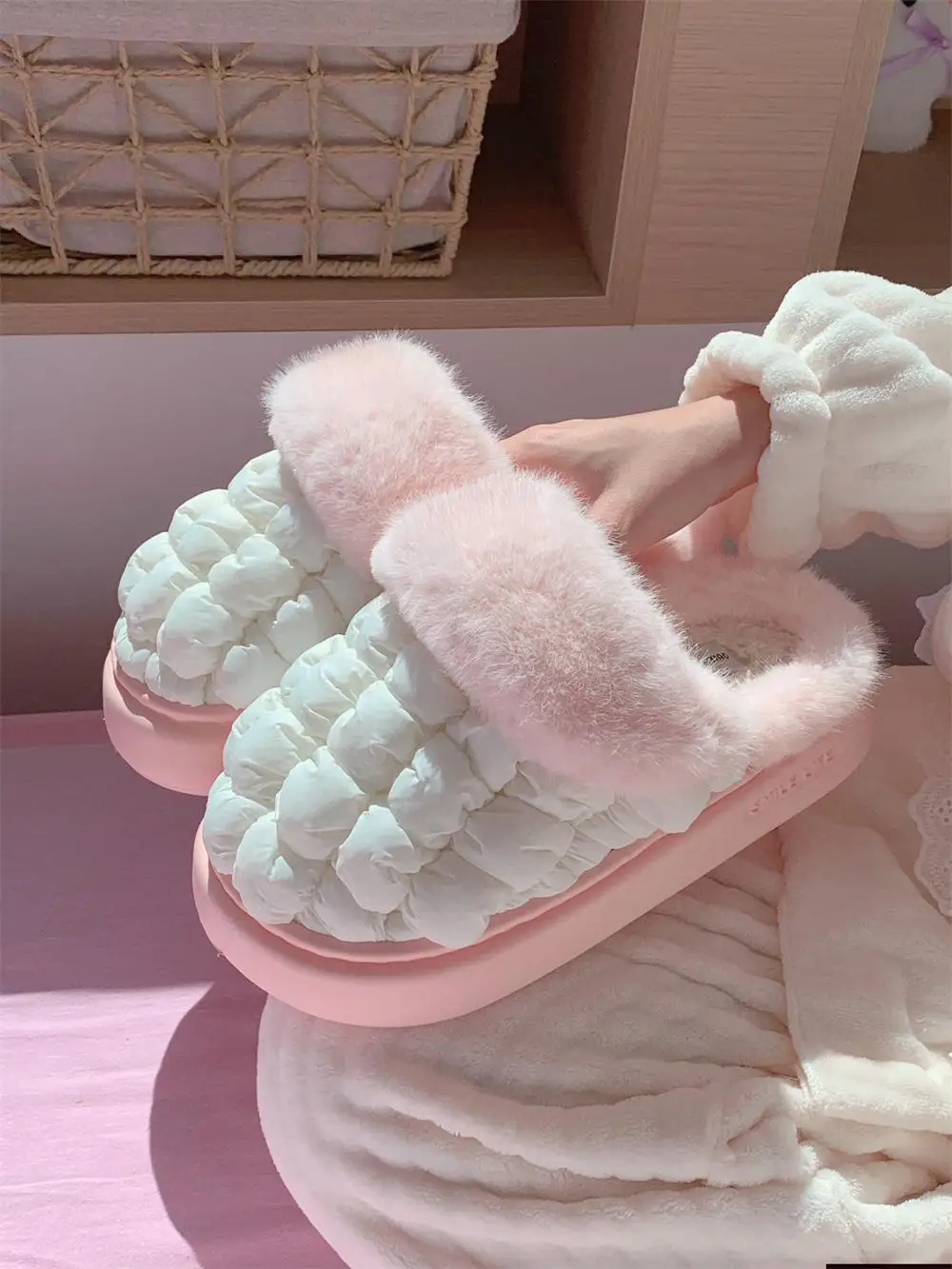 

Warm Fce Lined Home Slippers Women's Thi Bot Slip-On Cotton Slippers Anti-Slip Winter Cozy Bubble Cotton Slippers