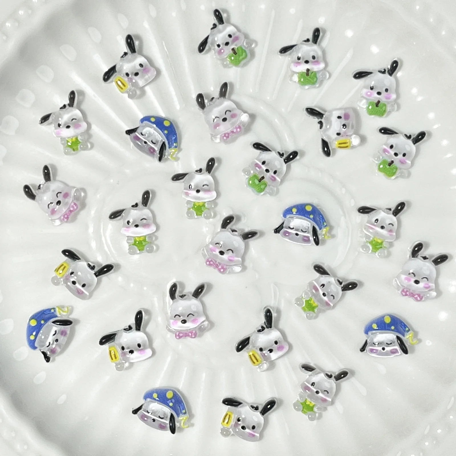 100 szt. Zestaw do zdobienia paznokci Pochacco - 3D Mini Cartoon Charms z żywicy do manicure Kawaii DIY
