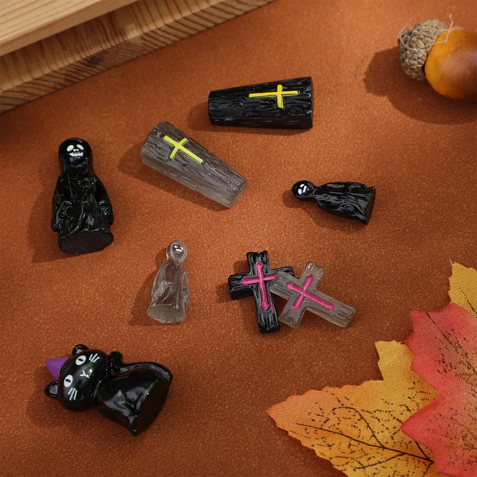 

1 set 1 Set Halloween Miniatures Ghost Crow Resin s Diy Spooky Graveyard Decor Halloween Village Accessories Miniature