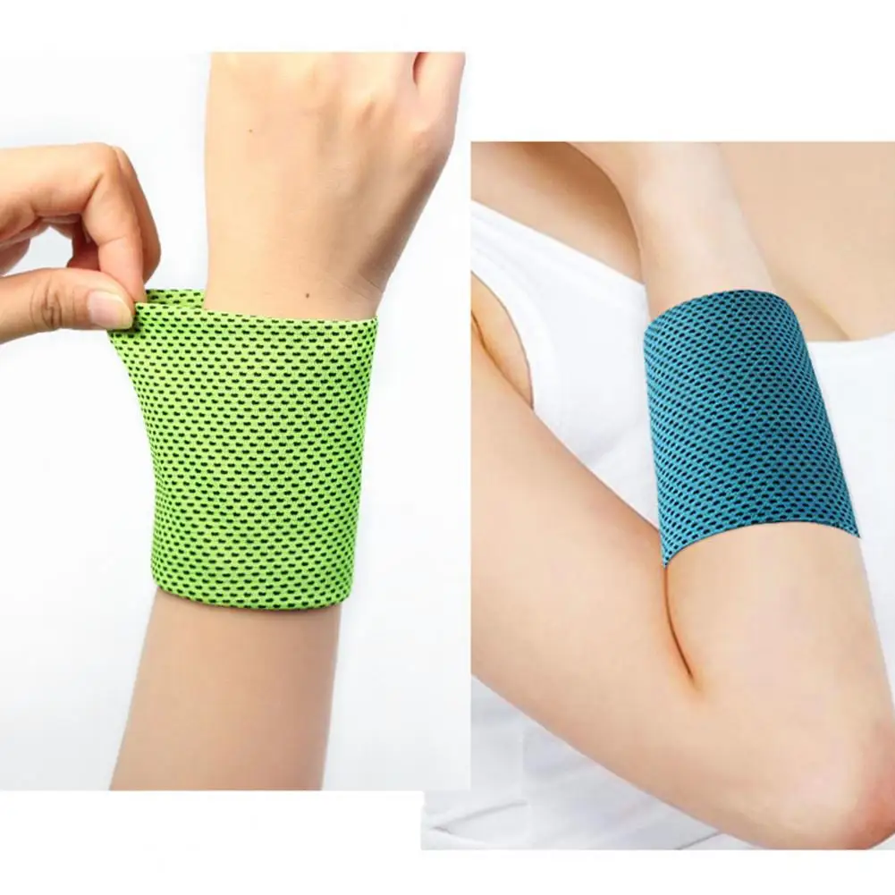 Sports Sweatband Moisture Wicking Sports Wristband with High Elasticity Breathable Fabric Super Soft Sweatband for Quick-drying