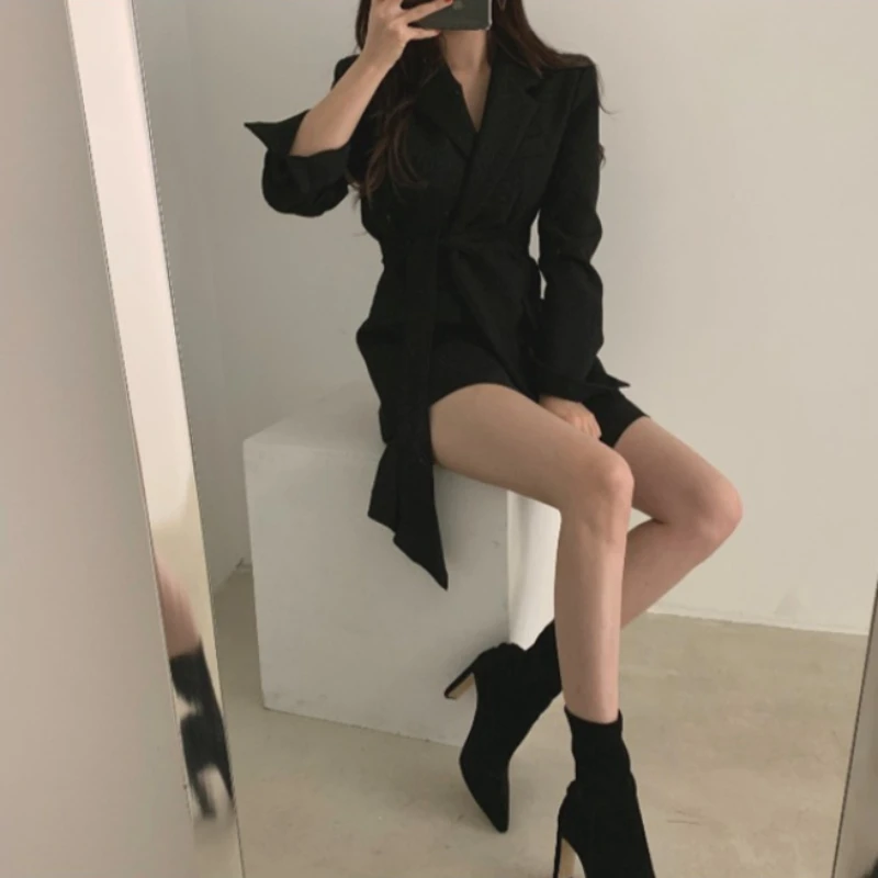 

2026 Spring and Autumn Latest Temperament Women Black Casual Internet Celebrity Fashion Small Fragrance Small Blazer Top Senior