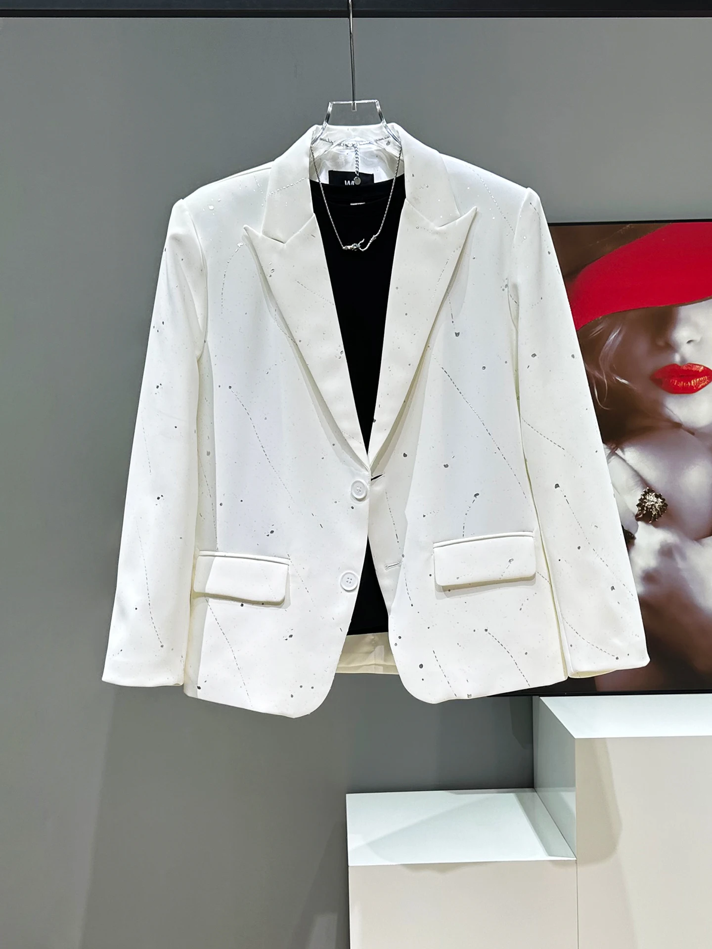 

Мужской пиджак свободного кроя с оригинальным дизайном, с подплечниками, белый, в корейском стиле, повседневный, с длинными рукавами, осенняя мода