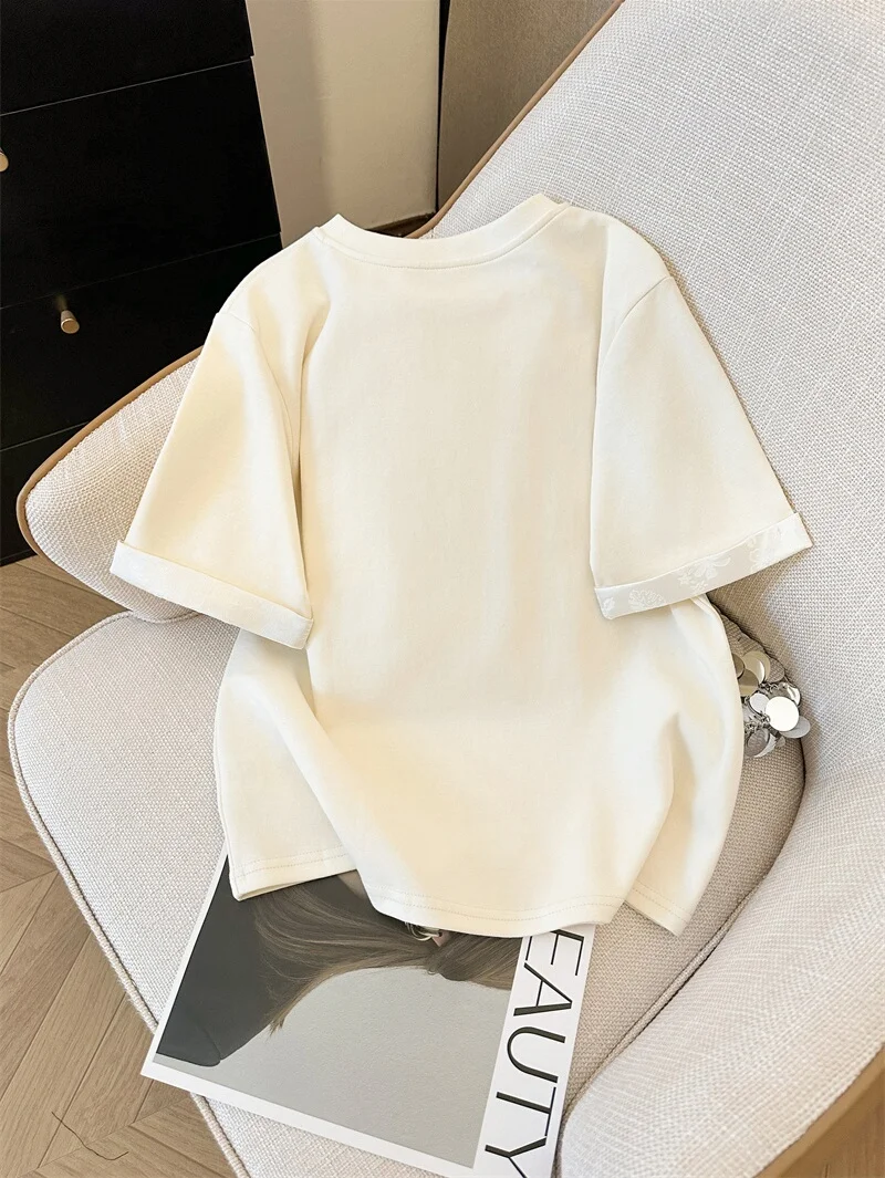 

New Chinese Sle ort Sve T-irt M Fem Summer Season High Quali Personali Knob Slant Wares Top Faionable Brief