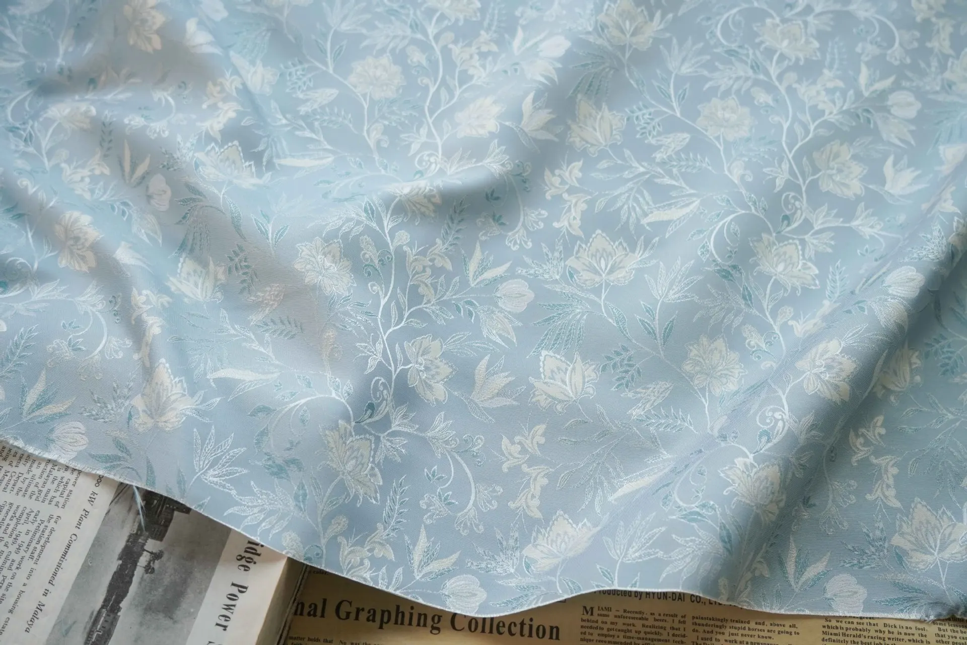 

Elegant Serene Blue Jacquard Fabric All Over Floral Print 165cm Dress Spring/Summer Textile
