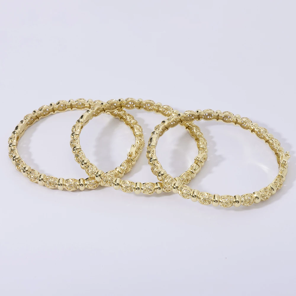 Thumbnail 4 - #5 Trending Gold Bracelets Right Now