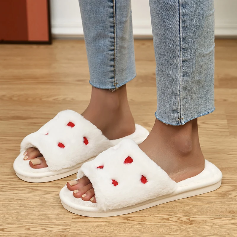 Love Fluffy Slippers Women Home 2024 Casual Valentine's Day Plush Designer Shoes Girls Warm Cute Platform Slides Lovers Big Size