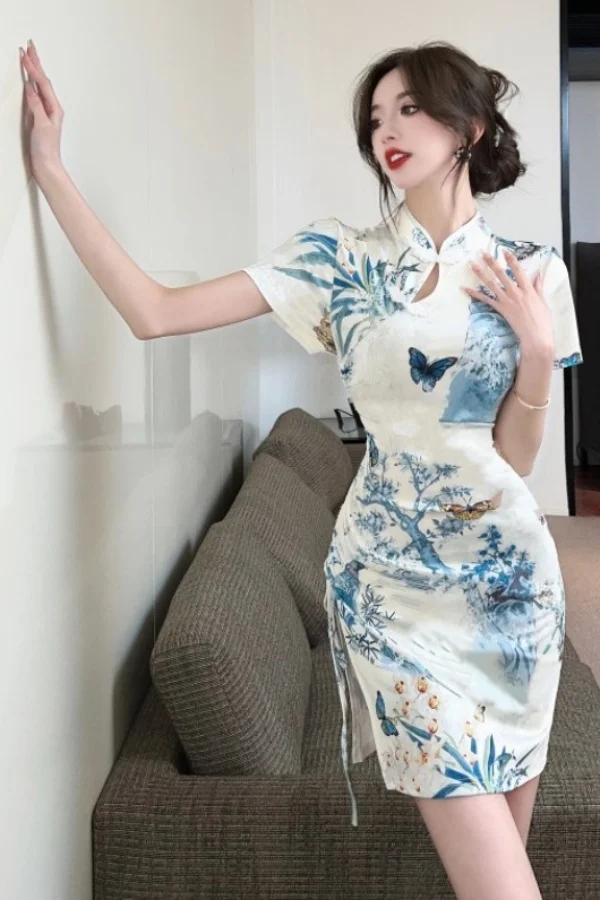 

Chinese Streetwear Qipao Dress 2024 Sexy Floral Print Slim Fit Short Cheongsam Retro Young Style Bodycon Oriental Mini Dress