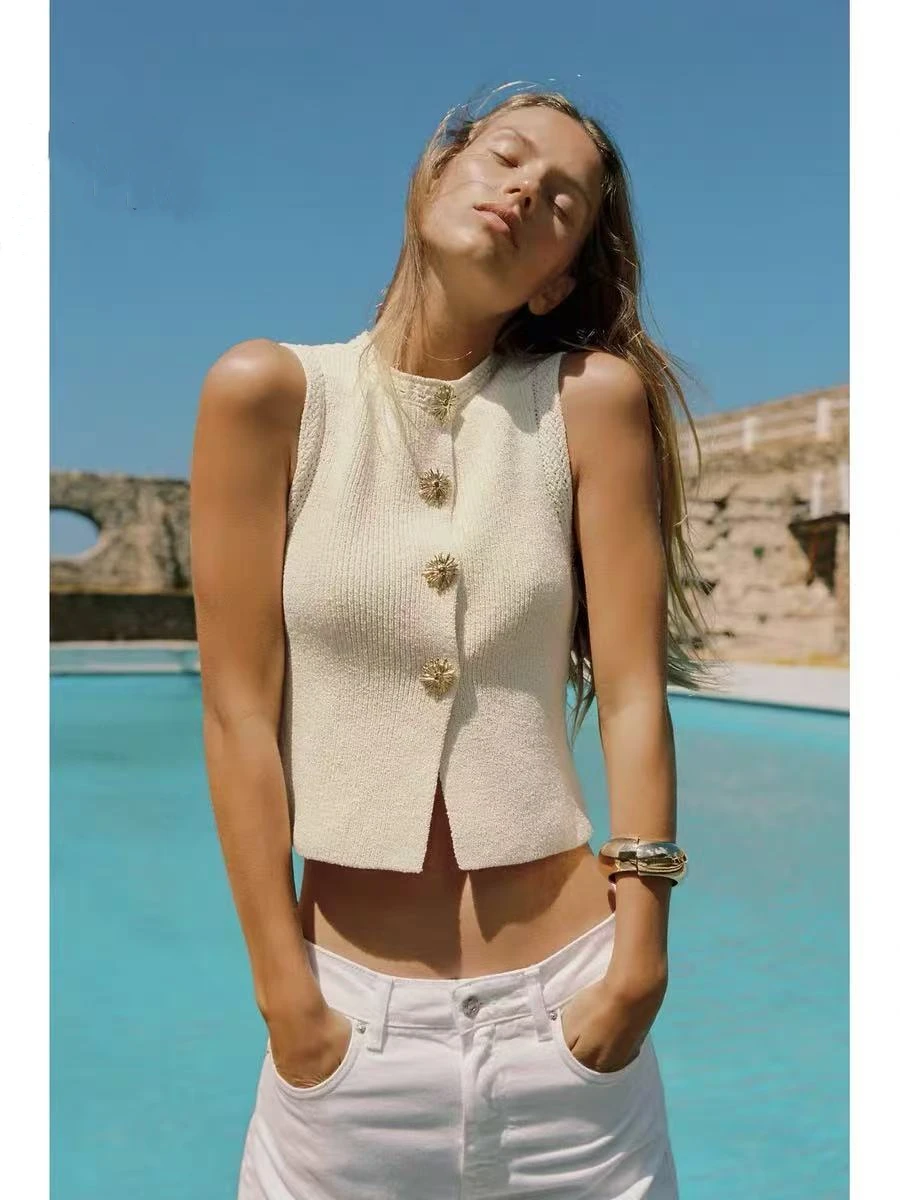 

YY1223 ZA25 summer new women's clothing European and American style fashionable temperament gold button decoration knitted top 6
