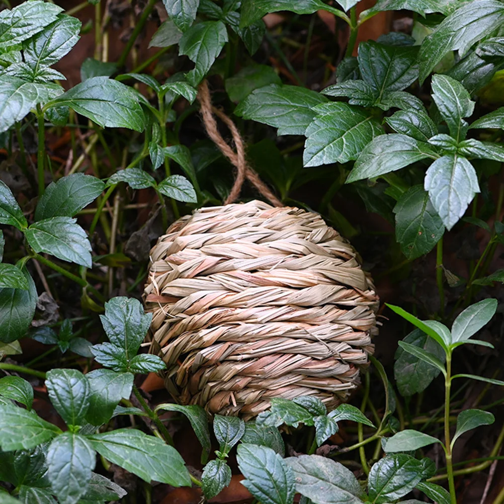 

Weaving Bird's Nest Hand Woven Small Nests for Birds Garden Houses Outdoor Decor