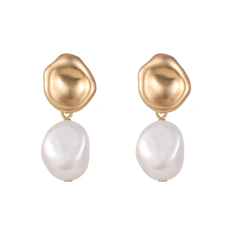 

Pearl stud earrings women's gentle and simple earrings universal temperament earrings no ear clips advanced sense