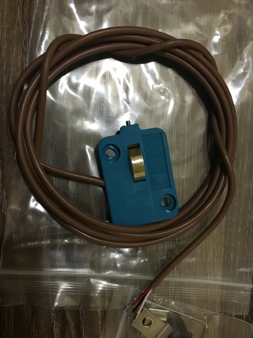 TSW220 DME Micro Switch Limit Switch Mold Itinerary Thimble Board Switch 250VAC 28VDC