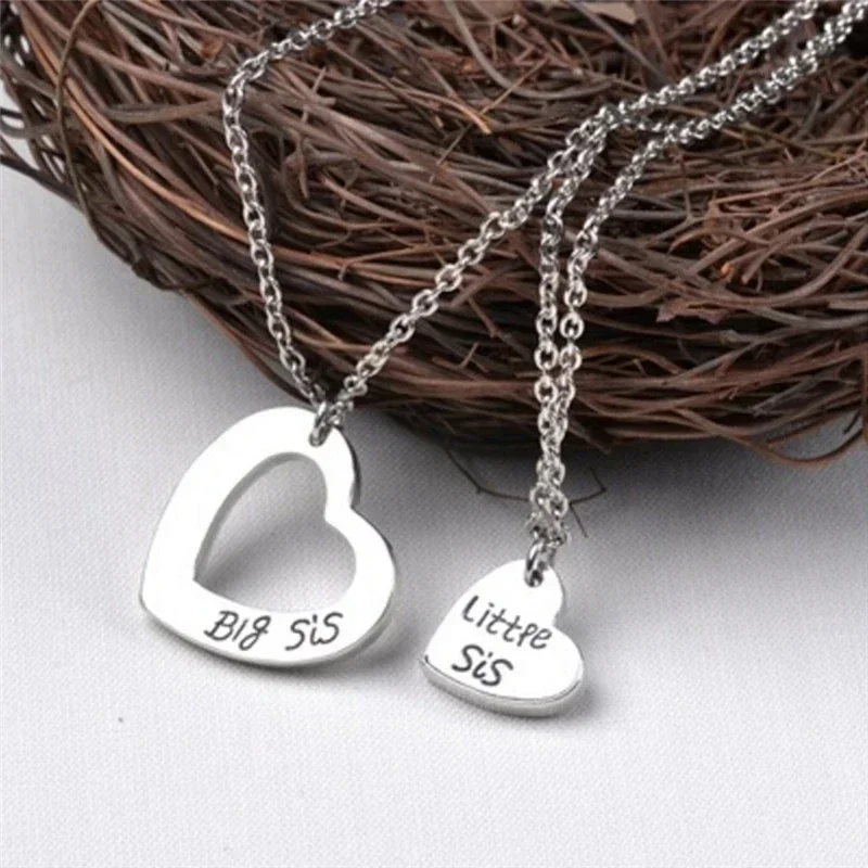 Delysia King New 2pcs Heart Necklace Matching ''Little Sister Big Sister'' Trendy Gift (Color: Silver)