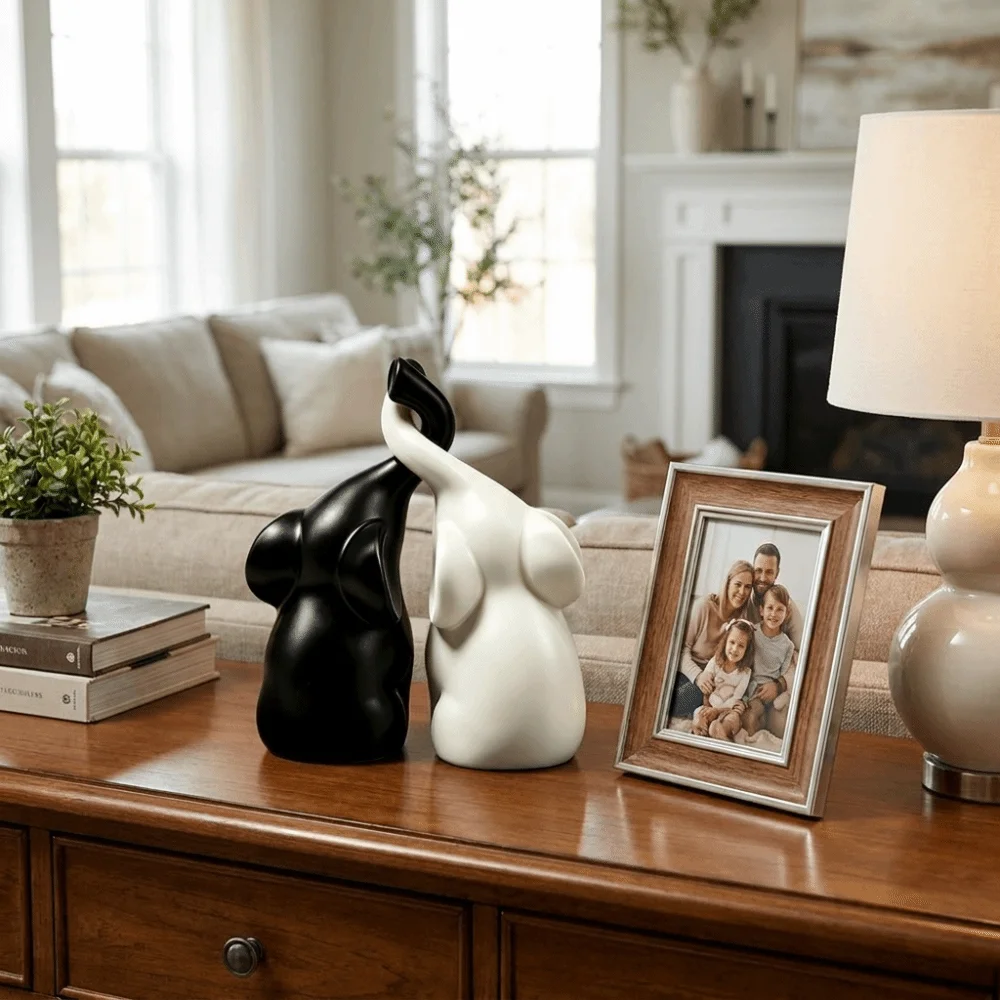 Niche Style Couples Elephant Statue Minimalist Smooth Finish Elephant Sculpture Plastic Intertwined Elephant Figurines