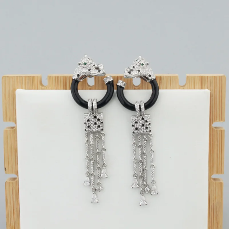 

Bobokiki Jewelry Fashion Spotted Leopard Titanium Steel Micro-Inlaid AAA Zircon Silver Needle Luxury Palace Tassel Earrings