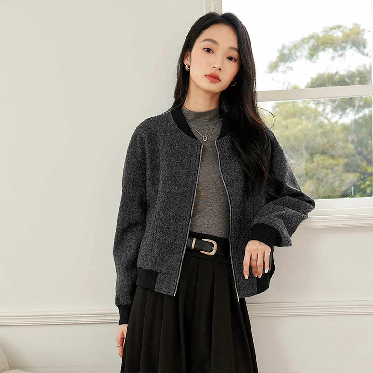 

VIMLY Wool Blend Casual Grey 2025 Winter Jacket Woman Zip Up Short Baseball Jacket Workwear Contrast Color Cuff Ladies Top M8687