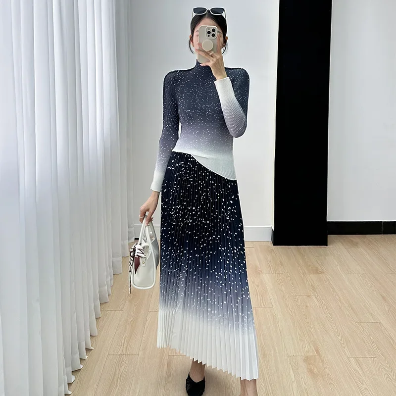 

Miyake Fashion Suit Female Fall 2023 New Gradient Comfortable High-end Fold Age-reducing Temperament Commuting Two-piece Set