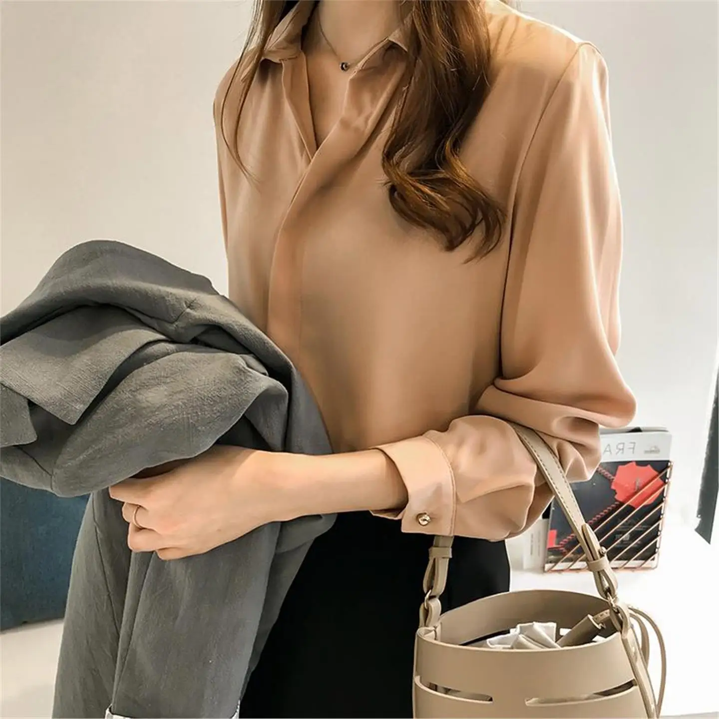 المرأة طويلة Sve الشيفون irt لون نقي قاعدة طبقة OL Sle زر حتى بسيط Ele ربيع الخريف العلامة التجارية الحرة ip