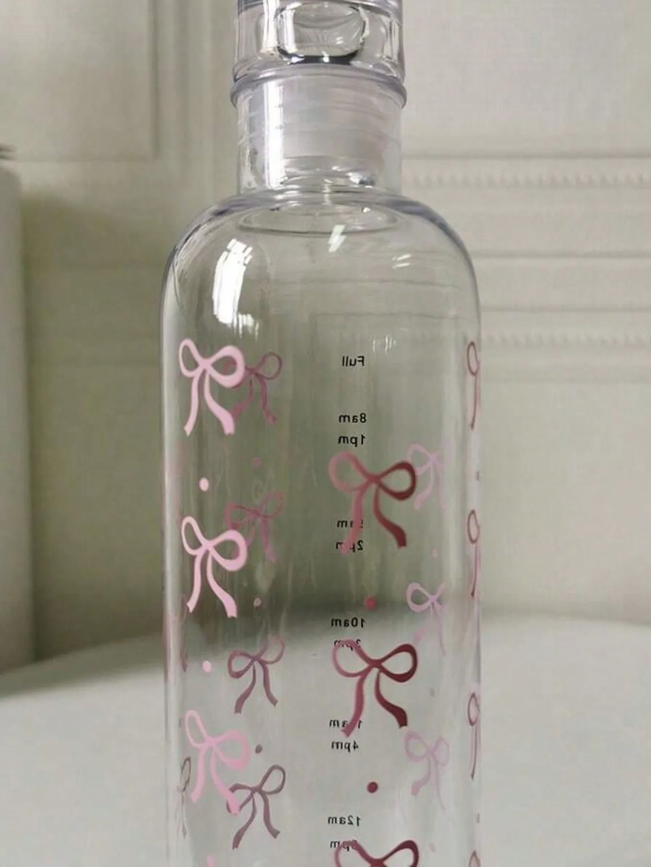 Clear bow plastic sports water bottle Time marker leak-proof juice milk cup Portable children\'s school sports cup