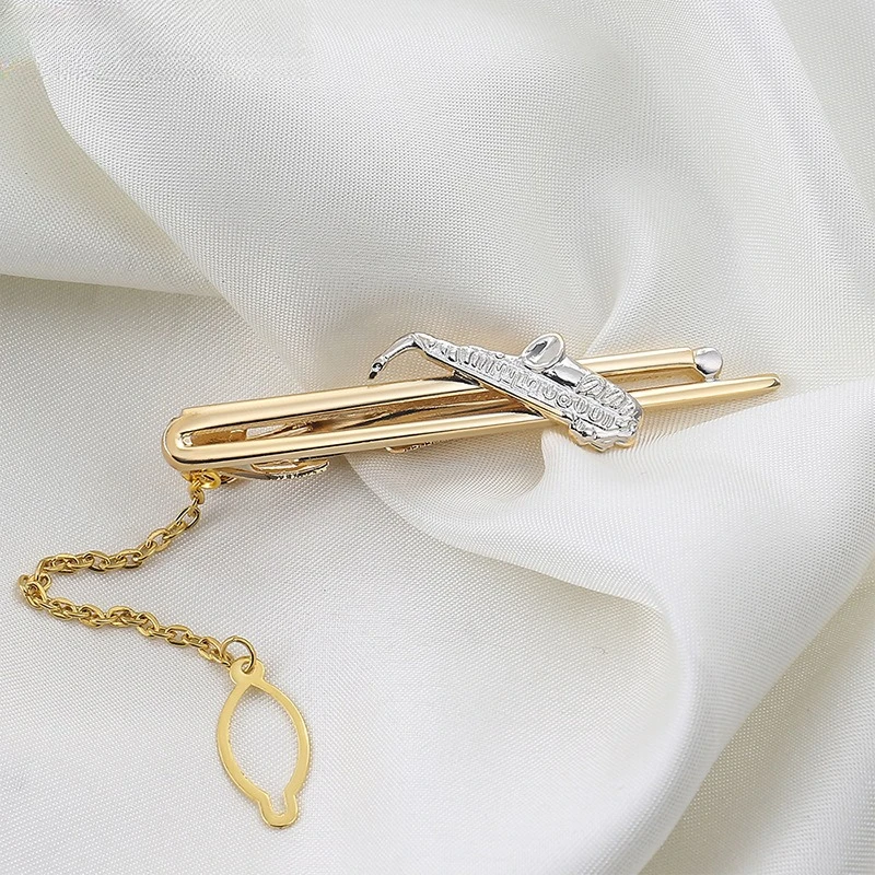 Gold Saxophone Tie Clip for Men Music Instrument Tie Bar with Chain Jazz Musician Gift for Wedding Business Party Accessory