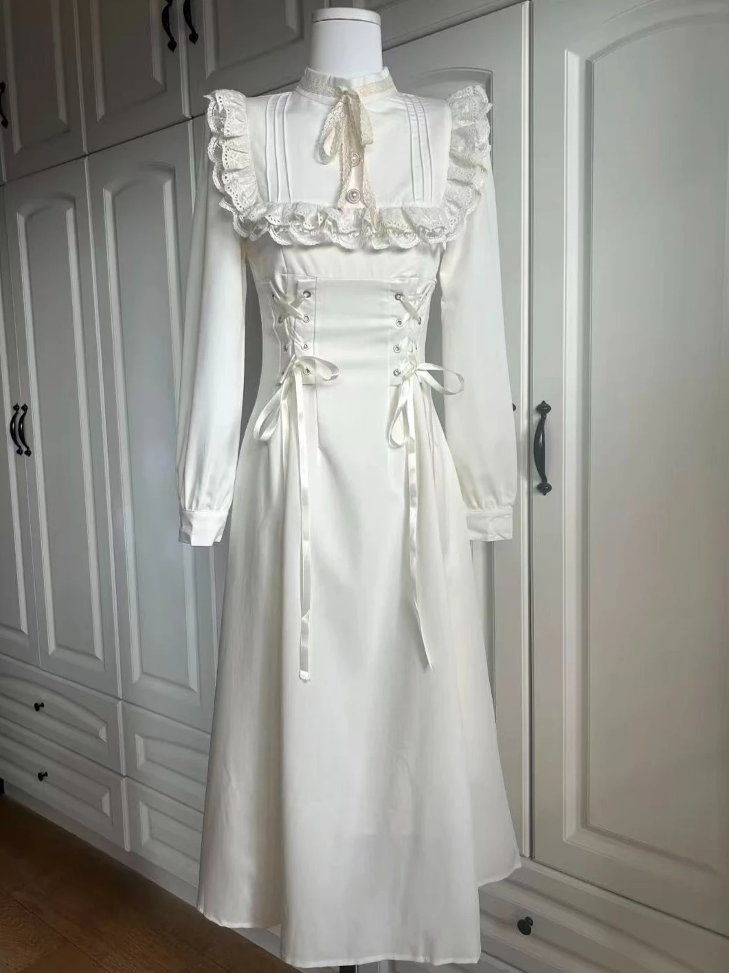 Thumbnail 3 - #6 Trending Evening Dresses Right Now