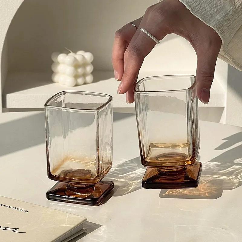 

Simple Creativity Gradient Color Medieval Design Maillard Short Footed Glass Cups Juice Bubble Water Cup High End Cup Water Cups