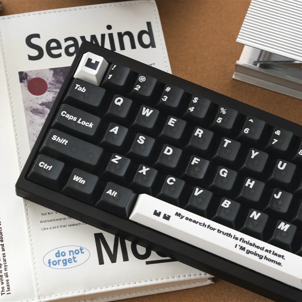 

Transparent Keycap PC 129 Key Cherry Mist Transparent Keyboard Keychain Compatible with 61/75/87/104/108 Mechanical Keyboard