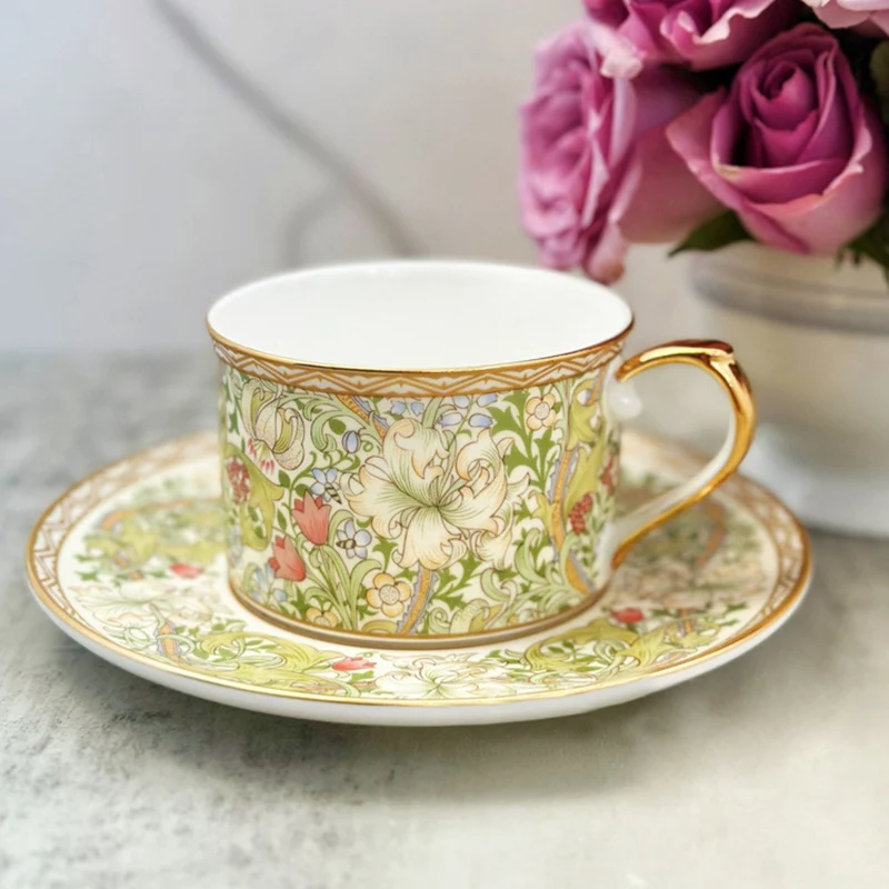 New European Style Luxury High Temperature Firing Bone China Coffee Cup and Saucer Drinkware Afternoon Tea Gift Box Packaging