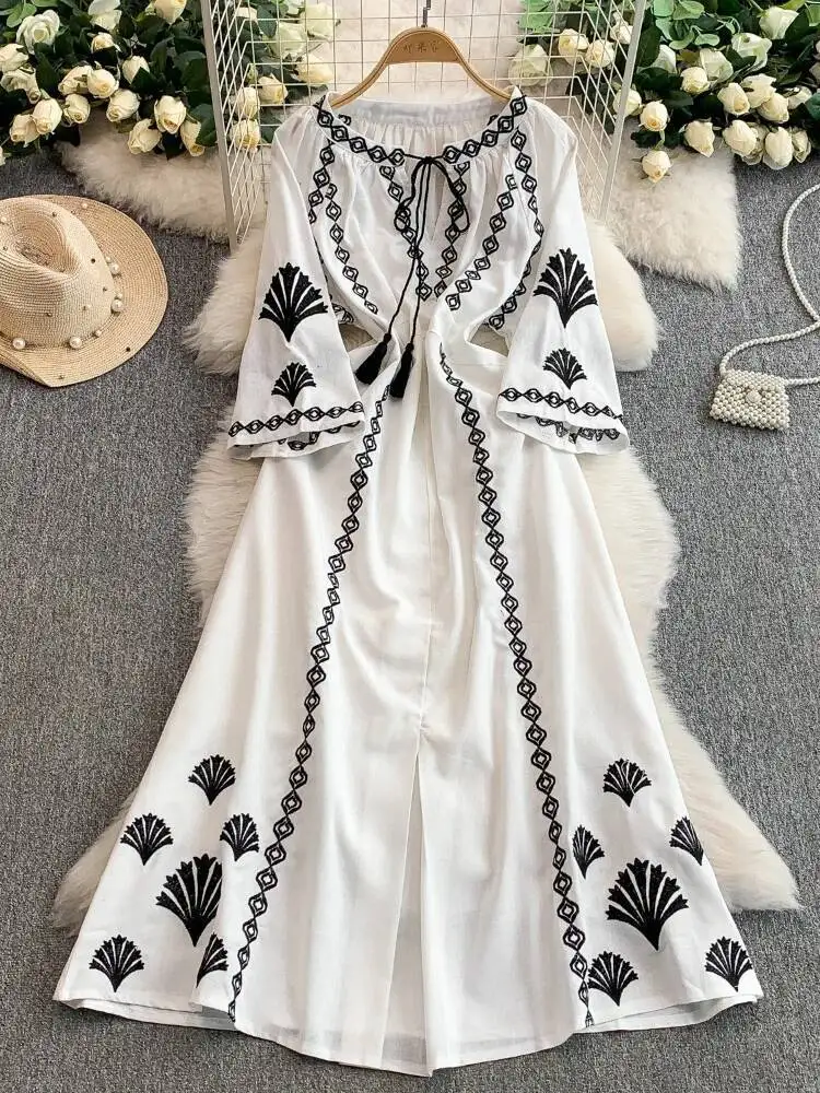 Damska Sukienka Plażowa Vintage z Haftem Wiosenna Okrągły Dekolt Długi Rękaw Sukienki Boho Elegancka Damska Sukienka Długa w Kwiaty Szaty Vestidos