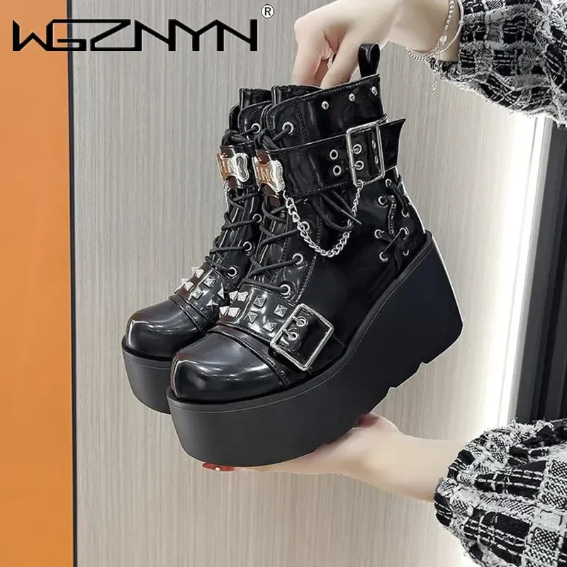 Women\'s Rivet Chain Design Boots 2025 New Punk Gothic Shoes Large Size Street Fashion Female Modern Cosplay Boots Platform Botas