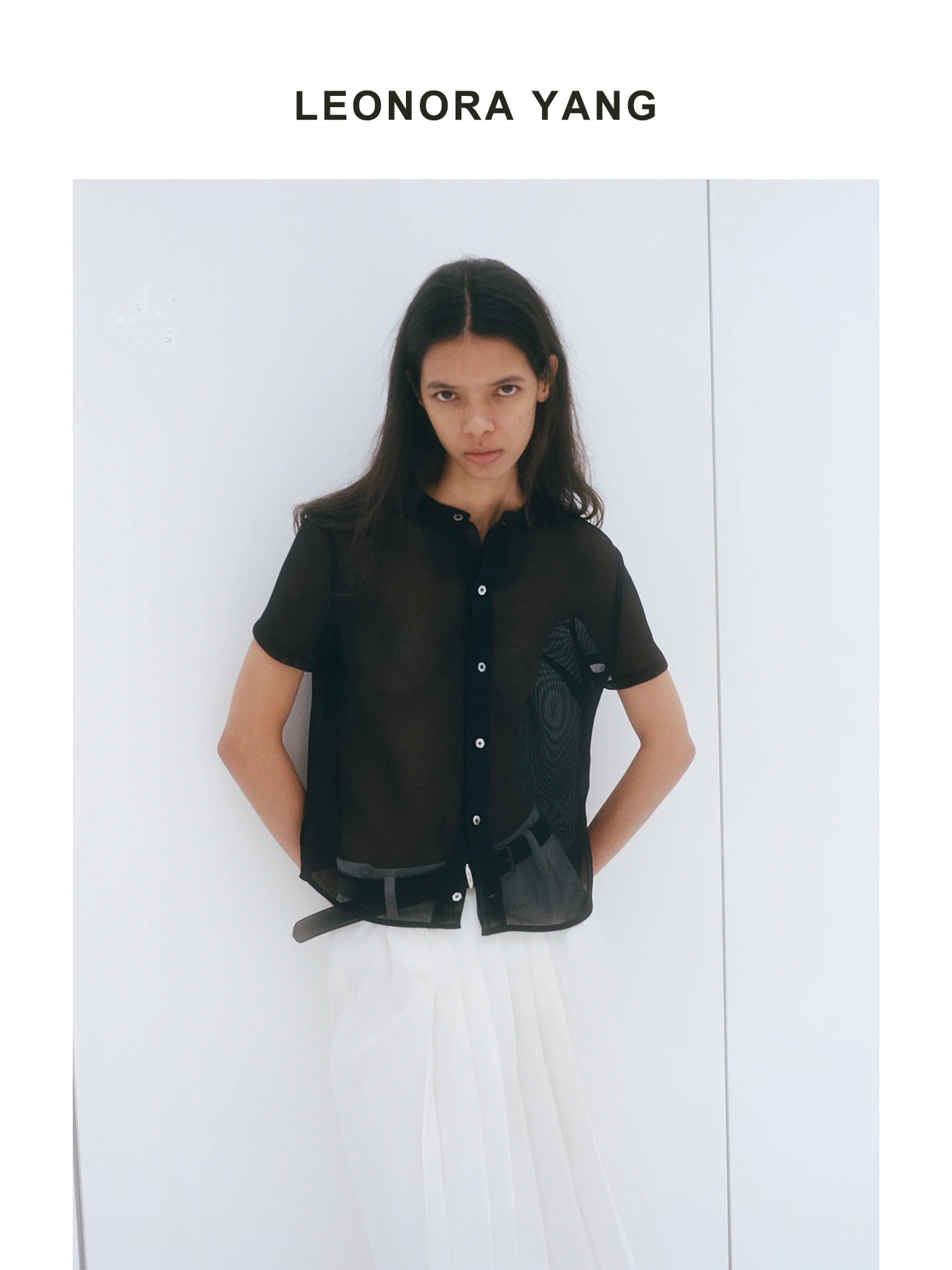 LEONORAYANG 26SS Women's Short Sleeve T-Shirt Mesh Design Front And Back Wearable Transparent Stackable Summer Top