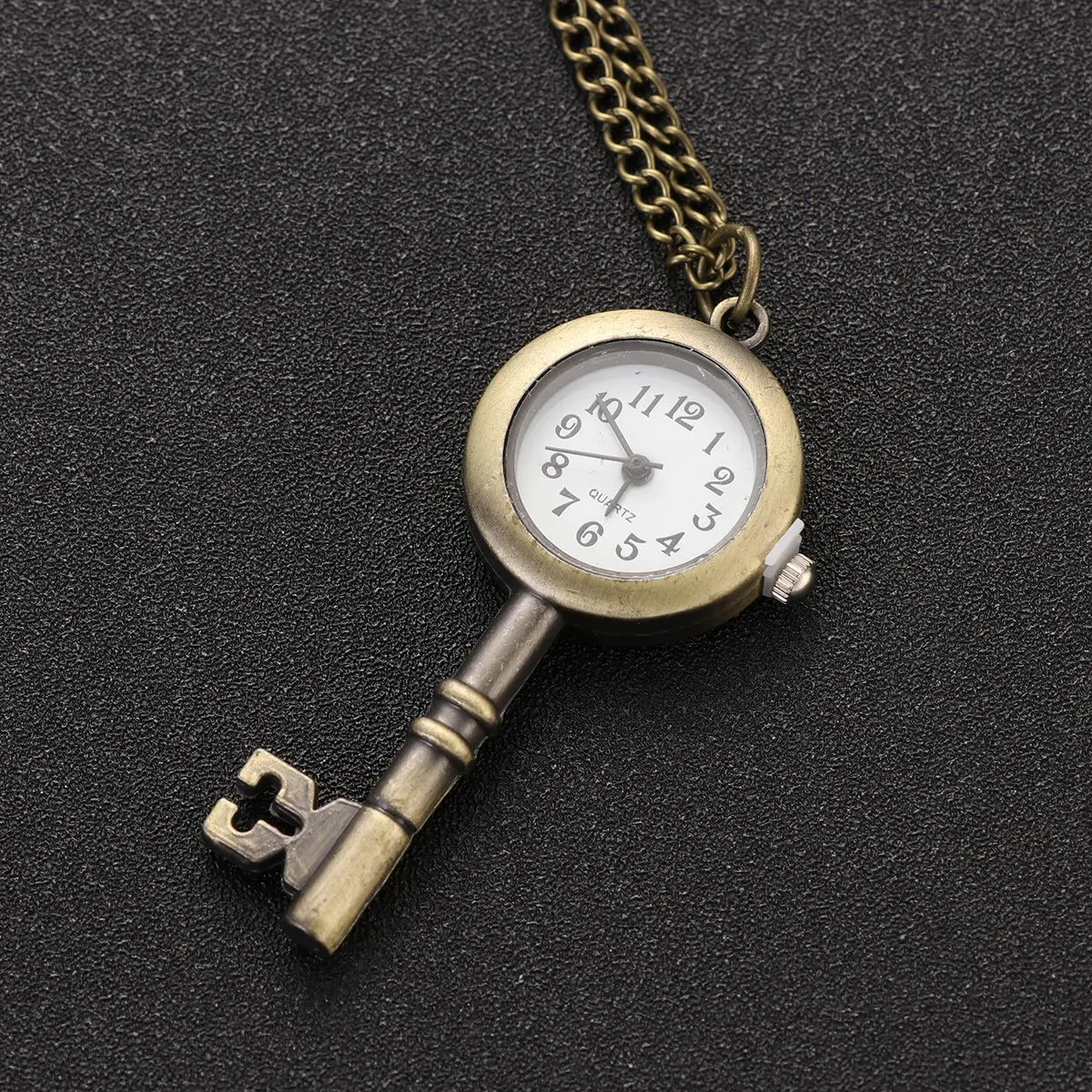 

Flip Pocket Watch Retro Bronze Pendant Simple Vintage Necklace Fashionable Gift