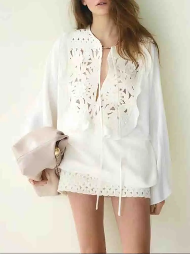

European style new women's fashion versatile temperament solid color water-soluble lace splicing long-sleeved shirt