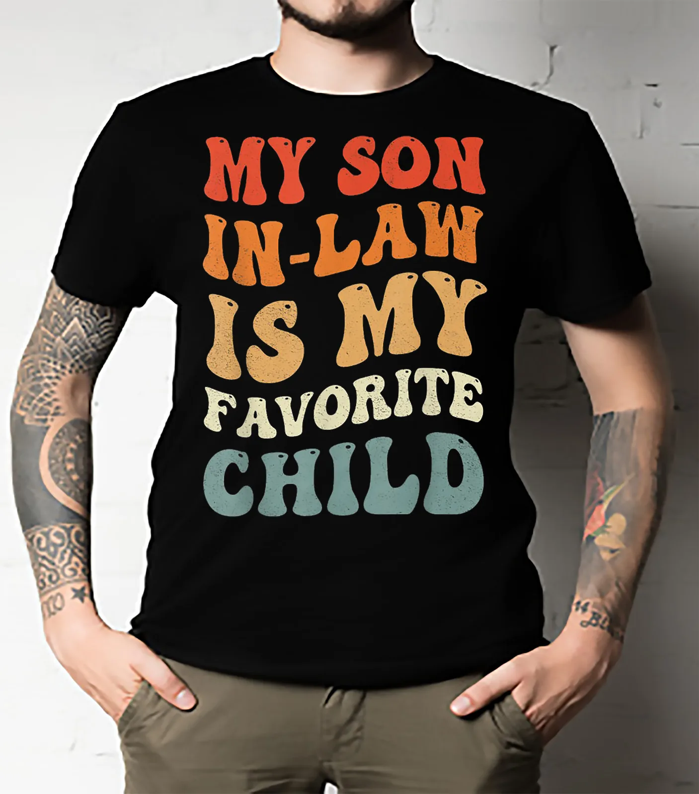 

Groovy My son in law is my favorite son in law Essential T-Shirt UNISEX