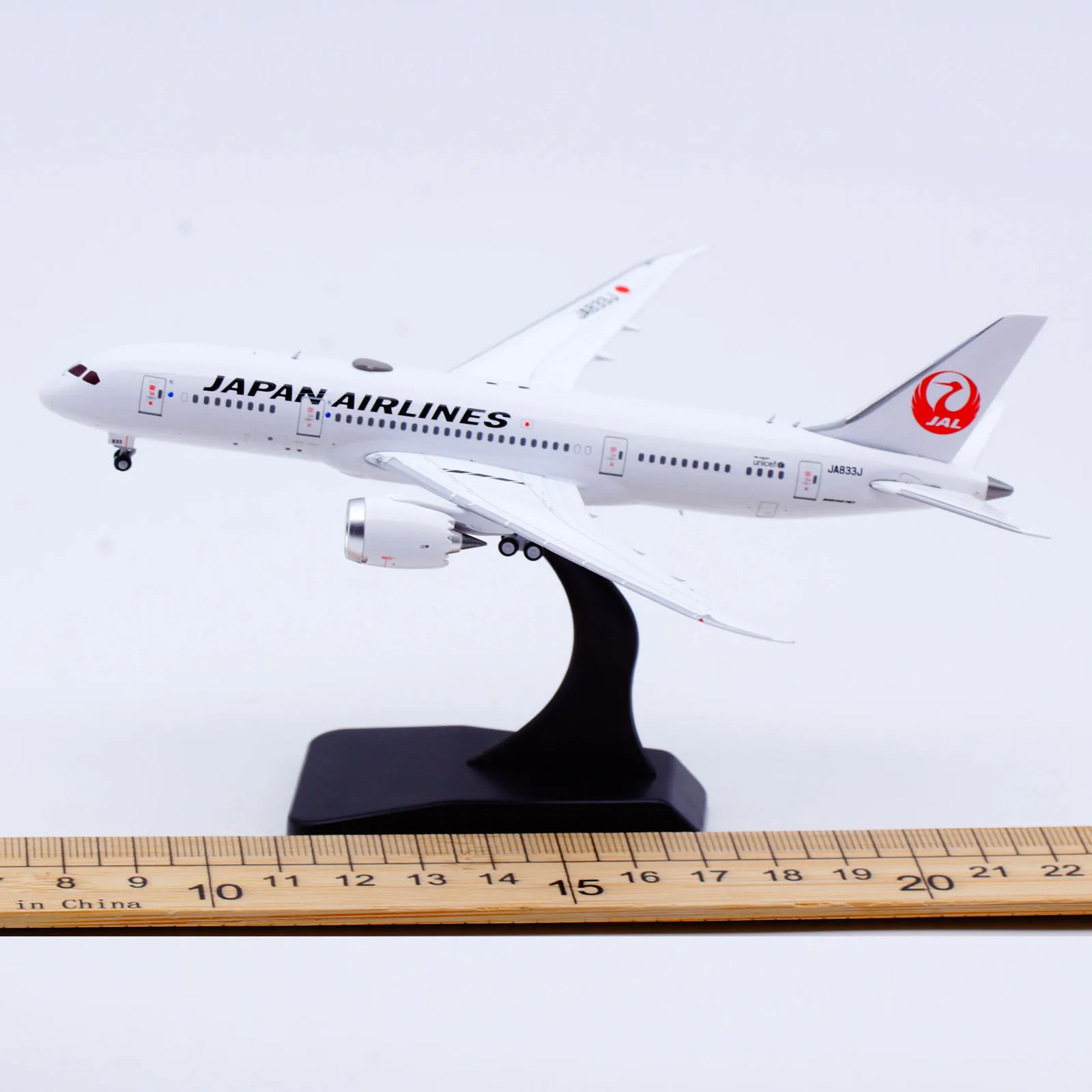 

SA4002 Alloy Collectible Plane Gift JC Wings 1:400 Japan Airlines JAL "Dreamliner" Boeing B787-8 Diecast Aircraft Model JA833J