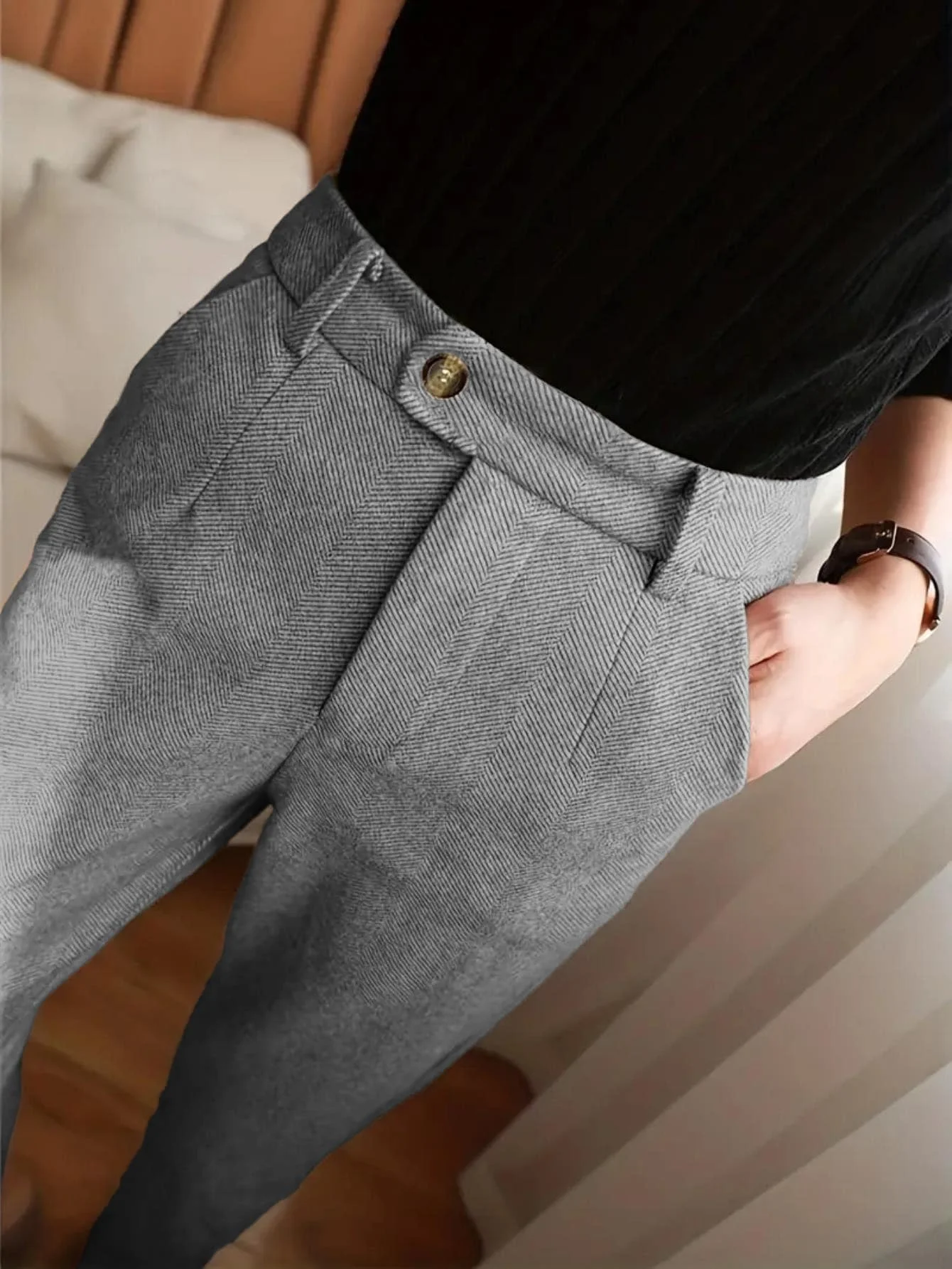 

Брюки-костюм с высокой талией и прямым кроем в стиле «ёлочка» для женщин